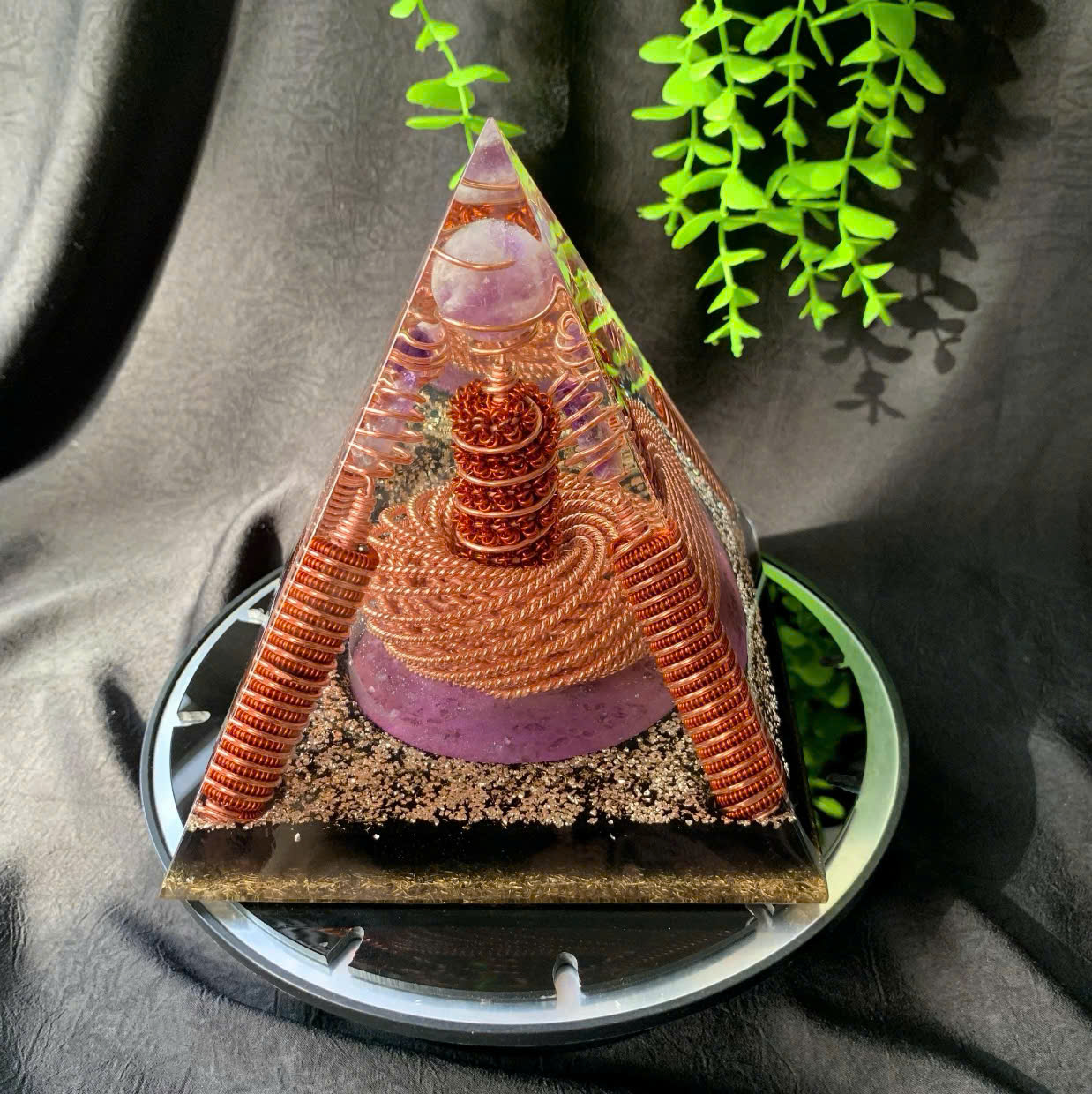 Tensor Pyramid with amethyst