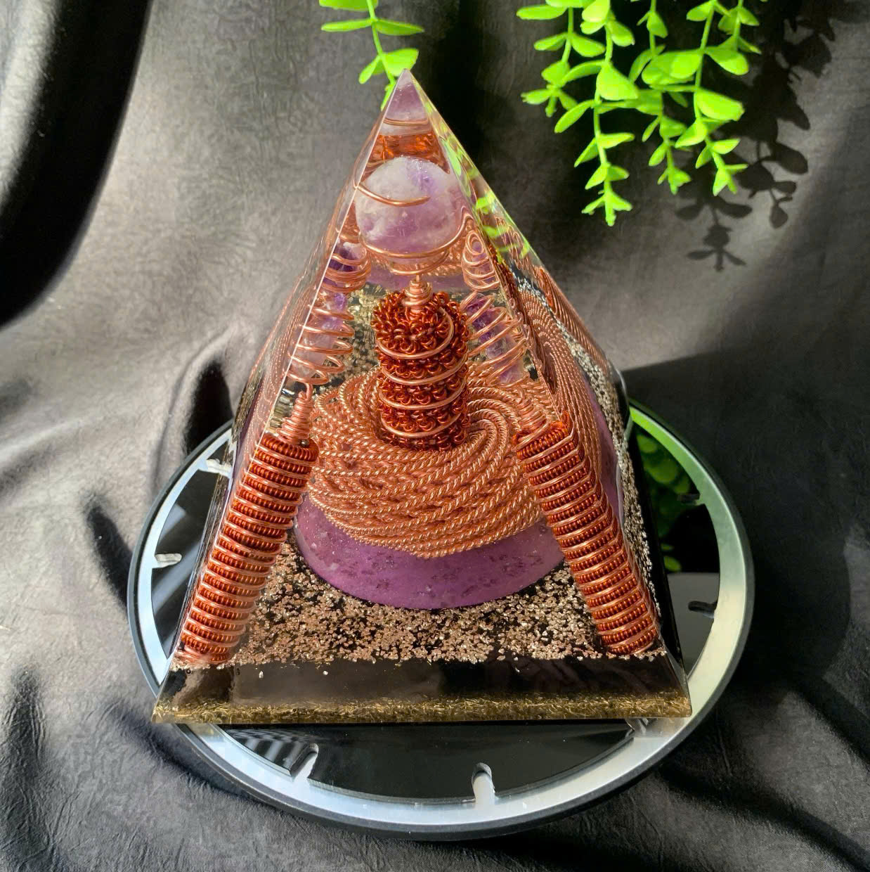 Tensor Pyramid with amethyst