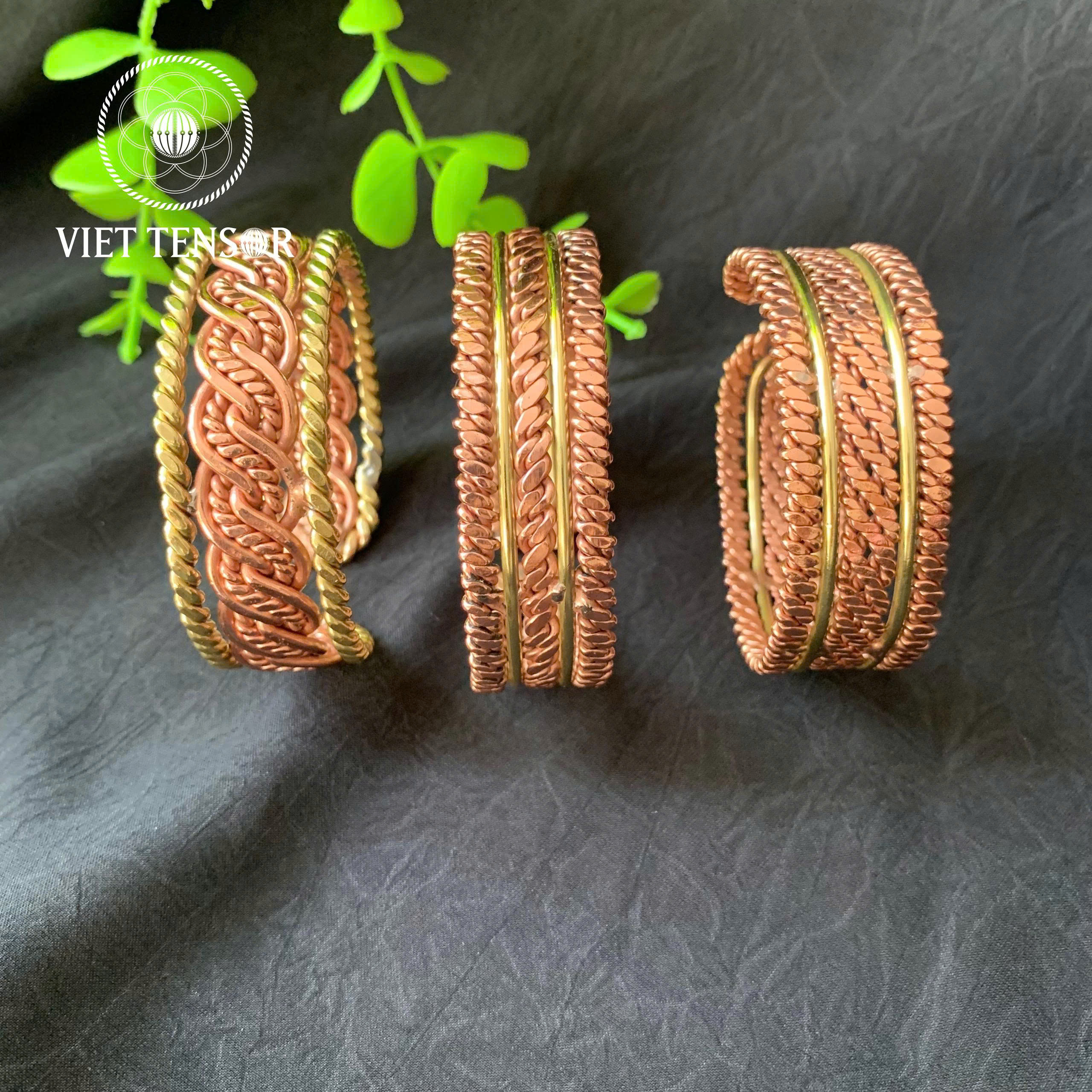 Handwoven Copper Tensor Ring Bracelet – Energy Healing Jewelry